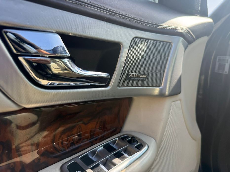 Jaguar XF 3.0 V6 Luxury