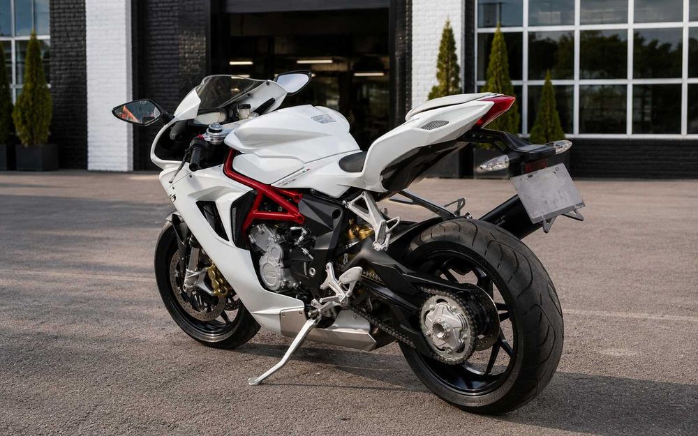 MV Agusta F3 675 2013, біла - практично нова, 5750 км