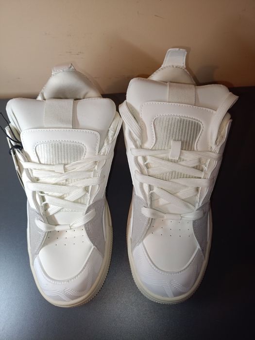 sneakersy marki House