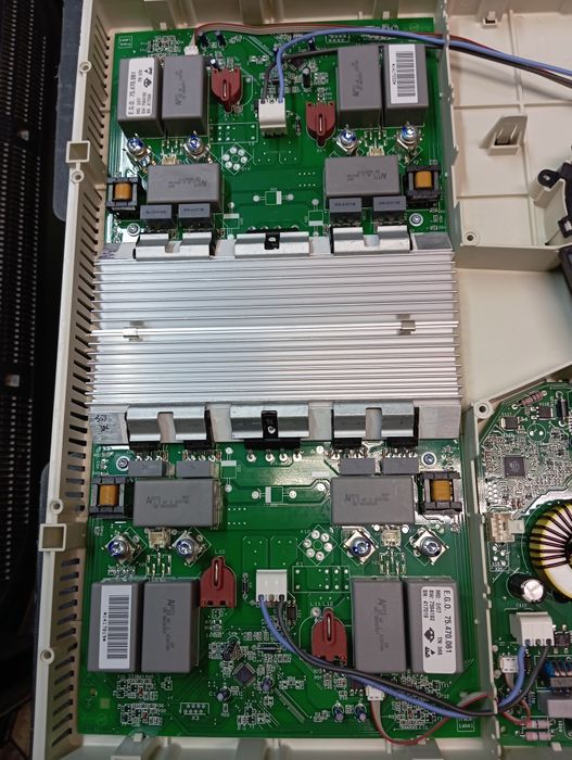 Płyta indukcyjna Whirlpool  AKM 9900/IX/01 części