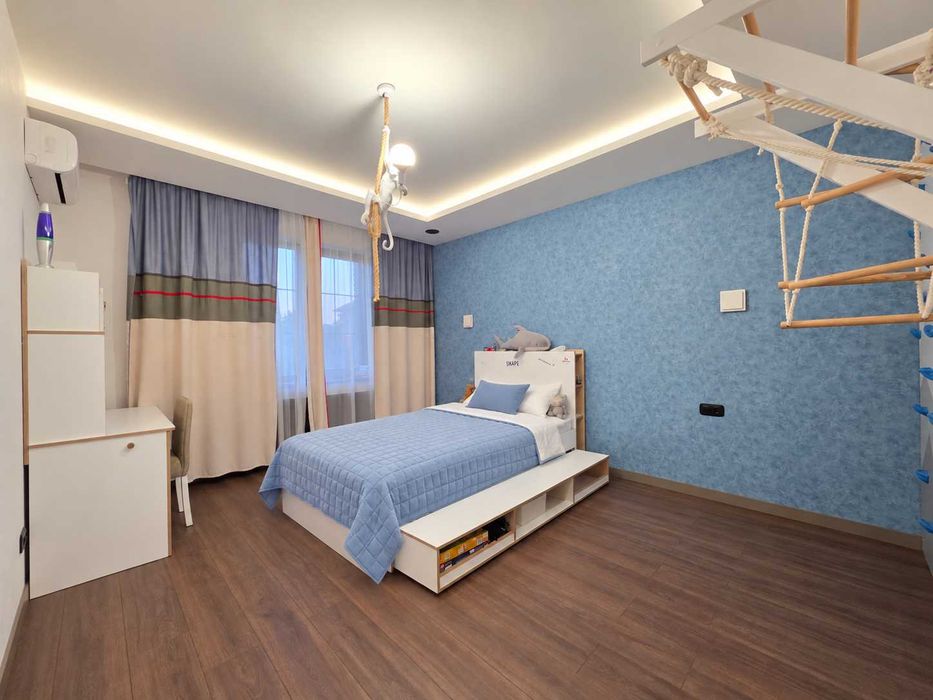 Продается дом с ремонтом 302 м², 21 сотка (пос. Опытный)