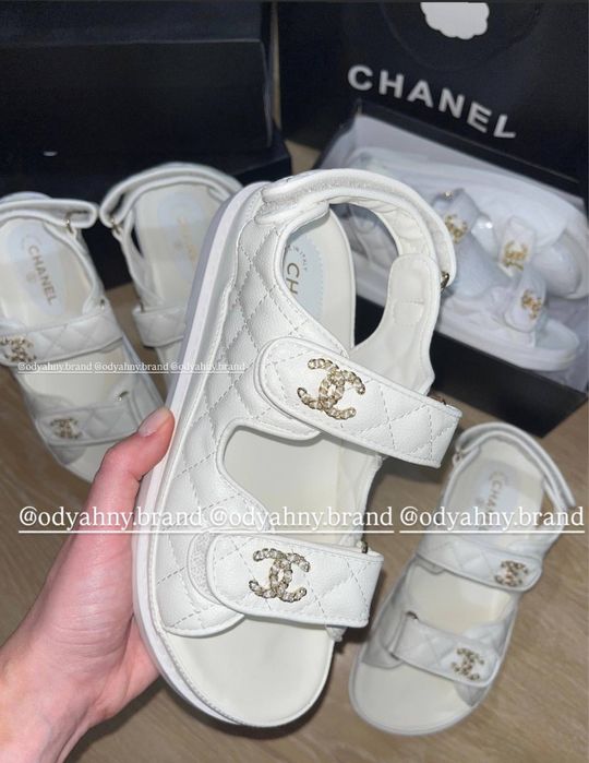 Босоніжки сандалі Chanel 38,39р в наявності
