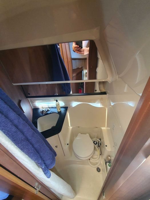 Quicksilver 855 Activ Weekend (2018) | Full Opcja | MerCruiser 6.2L V8 350KM | Klimatyzacja + Generator | Stan Idealny