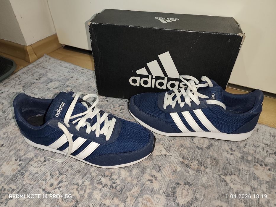 Adidas V Racer 2.0 - idealne męskie-44-28 cm..