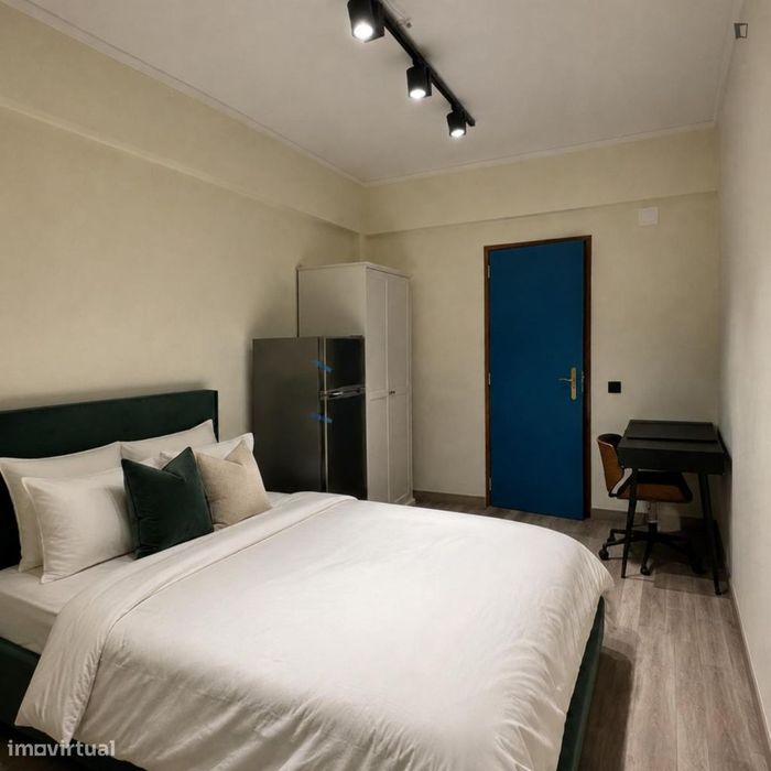Quarto - localizado em Faro