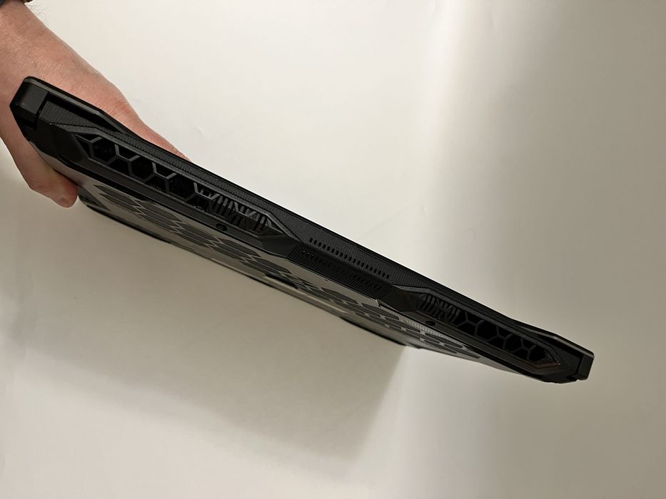 Asus Tuf gaming A15 ryzen7 4800H 16/512gb RTX 3050 15,6inch FHD 144hz