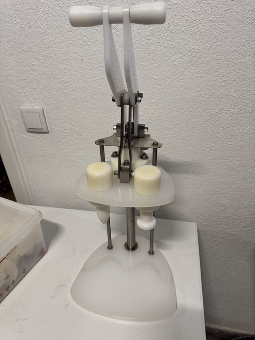 Maquina italiana para fabrico rapido de arancini com varios moldes