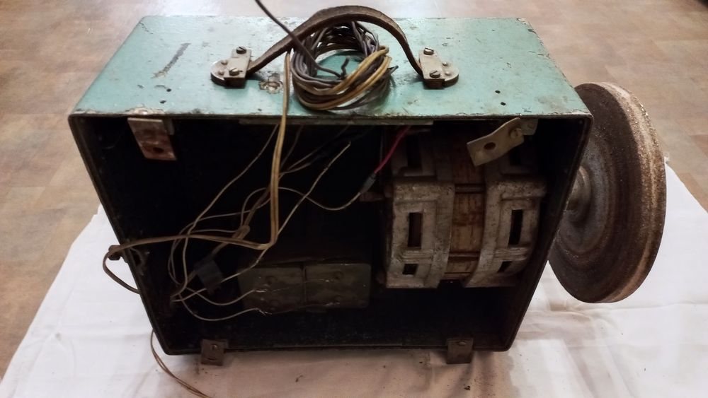 Точильно-шліфувальний верстат