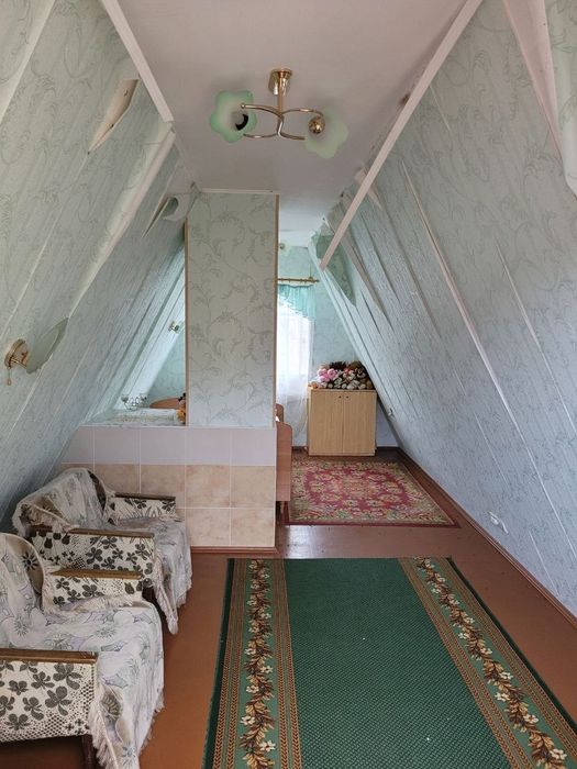 Продається затишна дача