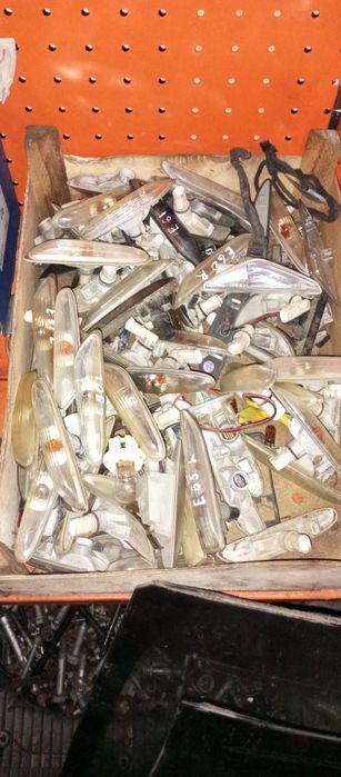 Повторювач повороту БМВ Е53 Е60 Е61 Е65 Е66 Е70 Ф10. Поворотник BMW