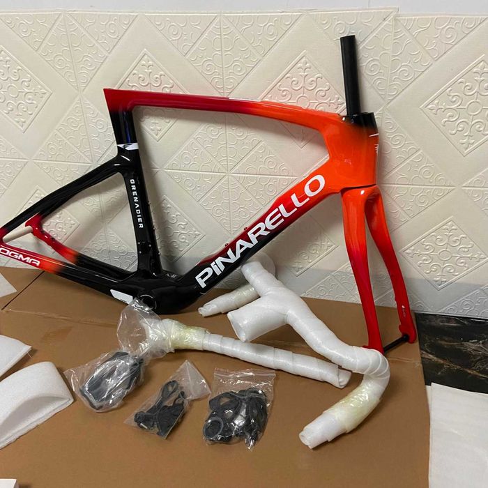Rama szosa - Framset Carbon. Model 2025/26.