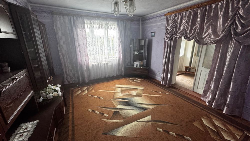 Продам цегляний будинок 80 соток