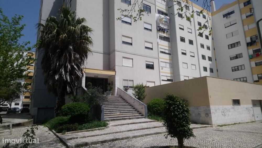 Quarto - localizado em Sintra Lisbon