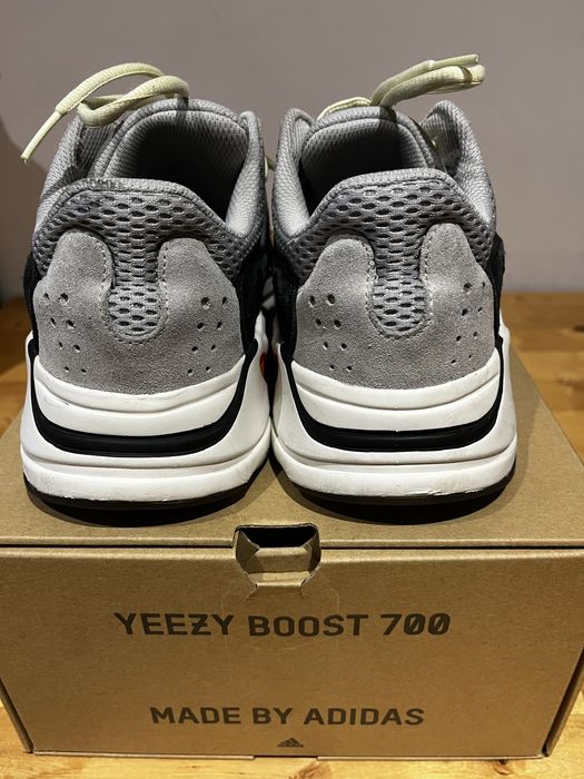 Yeezy 700 waverunner