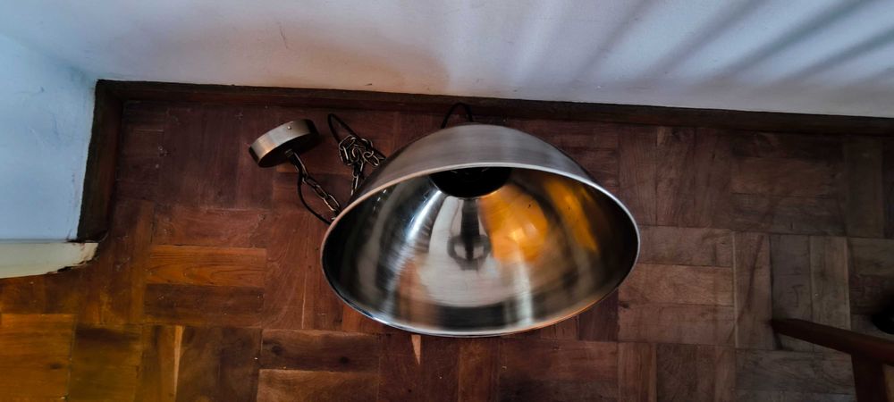 Candeeiro pendente metálico