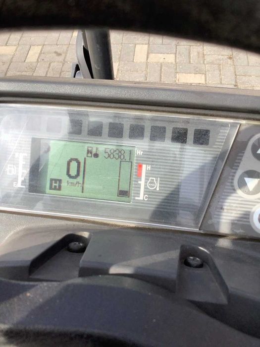 Mitsubishi 2018 1,5t | Triplex 4,7 m | LPG | Przesuw