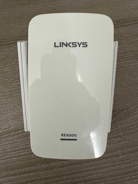 Wi-Fi рентранслятор (extender) LINKSYS RE6300