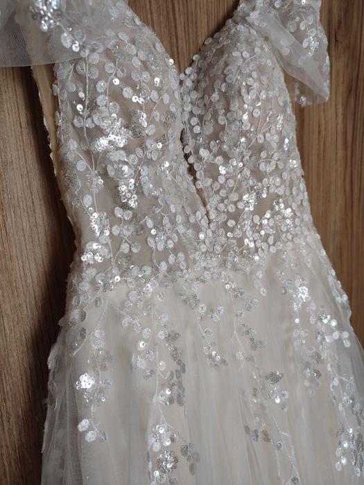 Piękna suknia ślubna