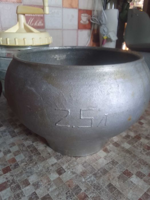 Раритетная посуда,чугун,чайник и др.