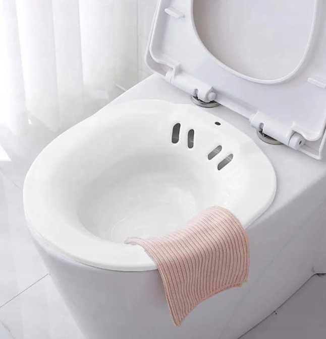 Wkładka bidetowa do toalety np. do leczenia hemoroidów Aiaoxo biała
