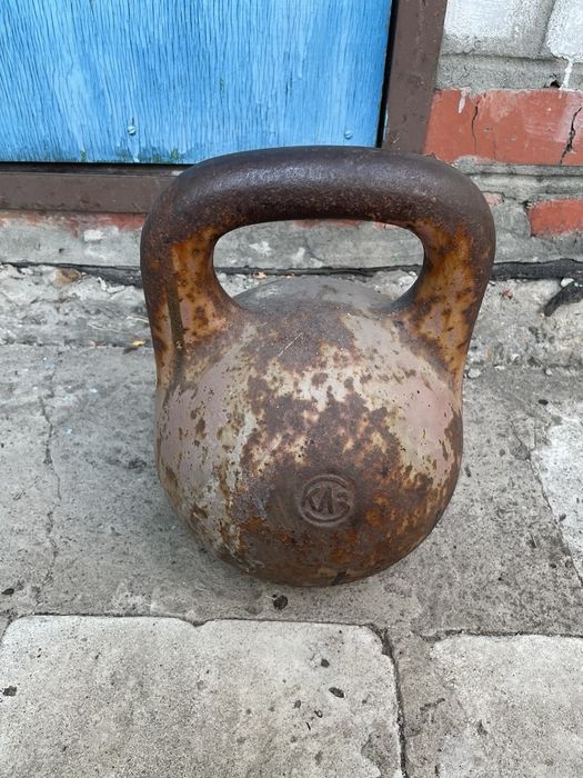 Гиря 16 кг , чугунная