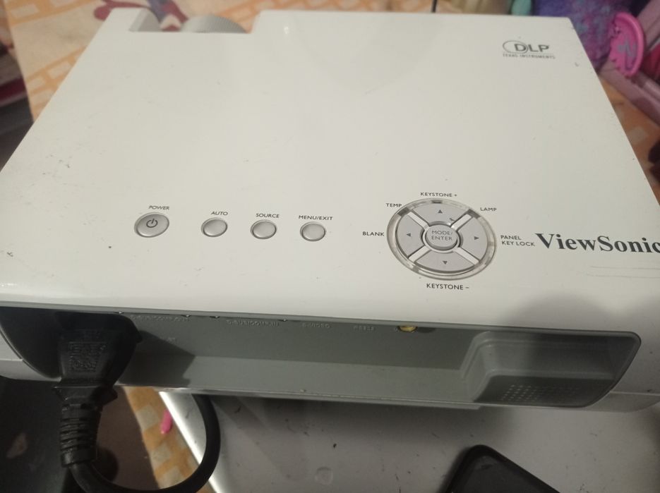 Projetor  usado mas bom estado