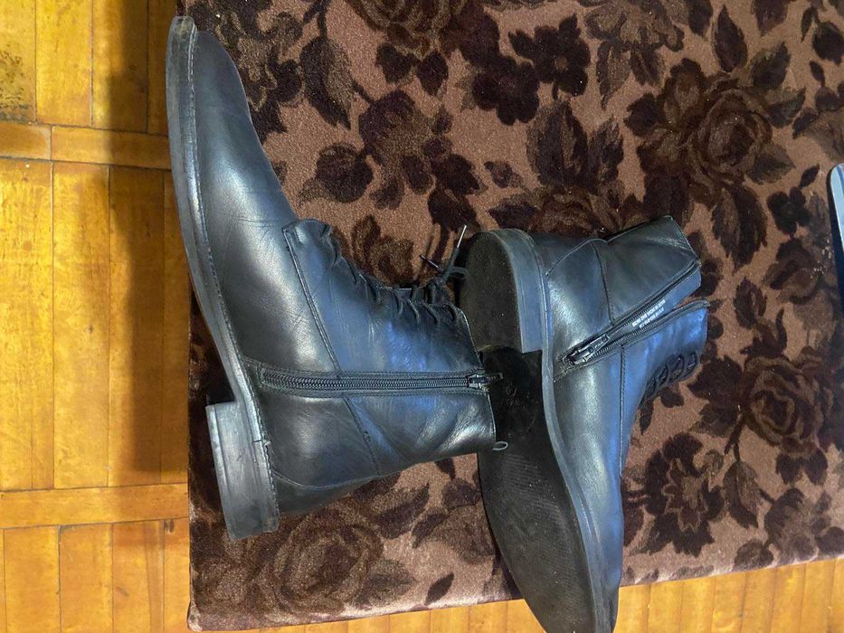 жіночі полусапоги р. 42, б/у