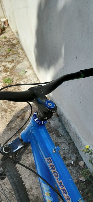 Bike de dirt/wheeling