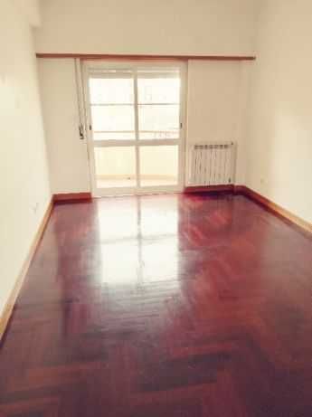 APARTAMENTO T3 ARRENDA-SE , S. Domingos de Rana  Alto do Mação , Matarraque.