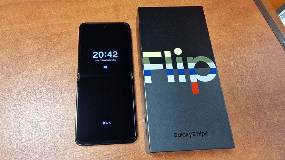 Samsung Galaxy Z Flip 4 Duos 256GB/8GB RAM zielony, stan bdb