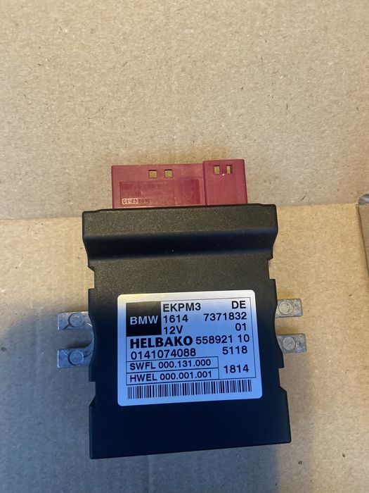 Блок управління бензонасосу BMW f30