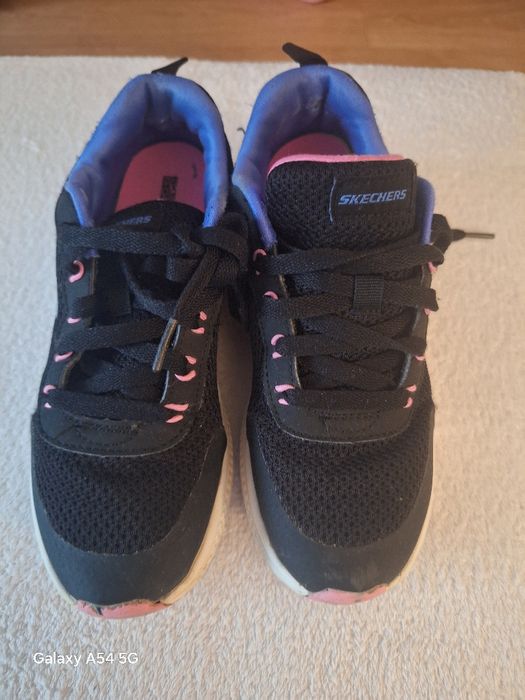 Adidasy skechers dla dziewczynki
