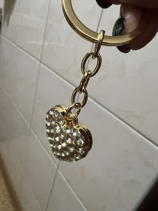 Брелок для ключей с камнями