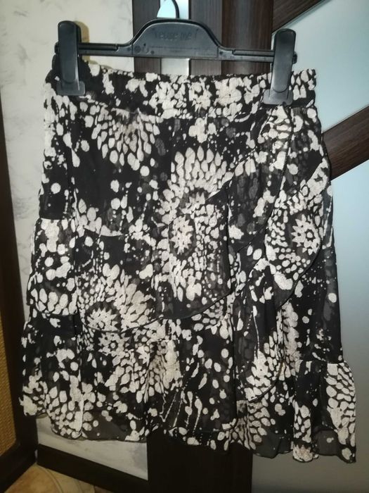 Spódnica damska roz 36 z firmy reserved