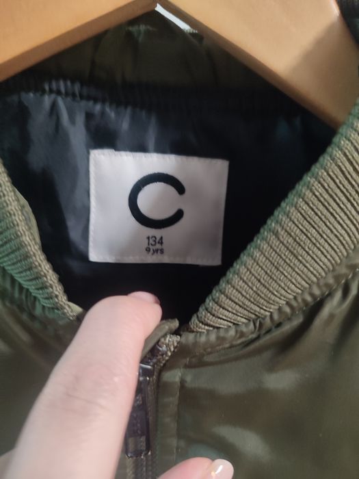 Куртка,бомбер весняний 134 см