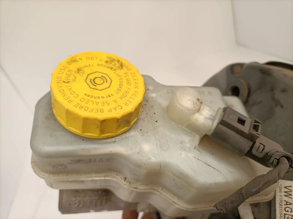 Bomba central dos travões VOLKSWAGEN Polo (6R, 6C)