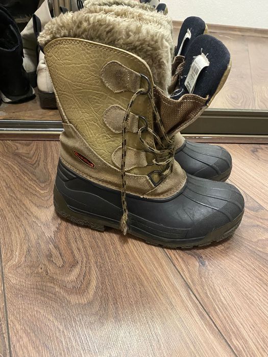 Ботинки CANADIAN зимние ( непромокаемые )  37 р.               .