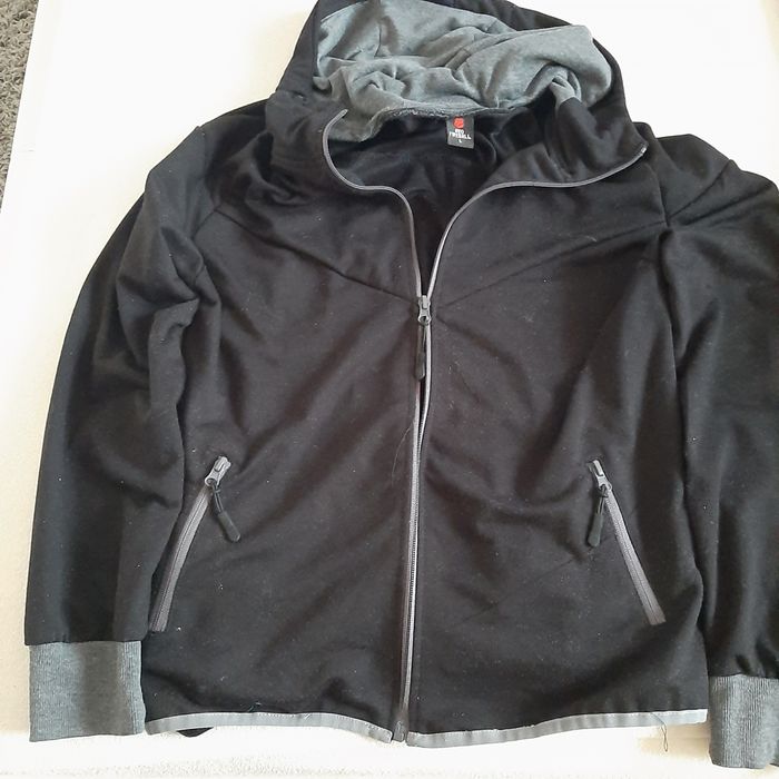 Bluza dresowa chłopięca męska r. M/L kaptur czarna