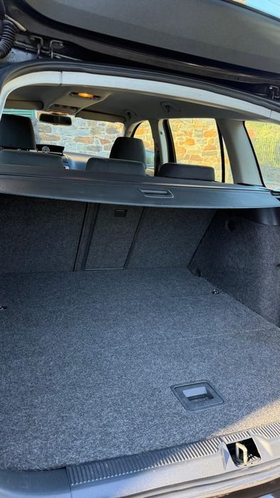 Škoda Octavia Break 2.0 TDI 136cv – Muito Bem Equipado