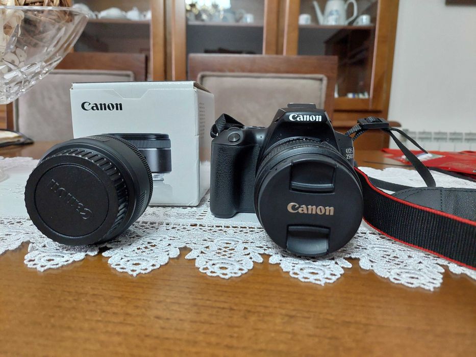 Canon EOS 250D, como nova!