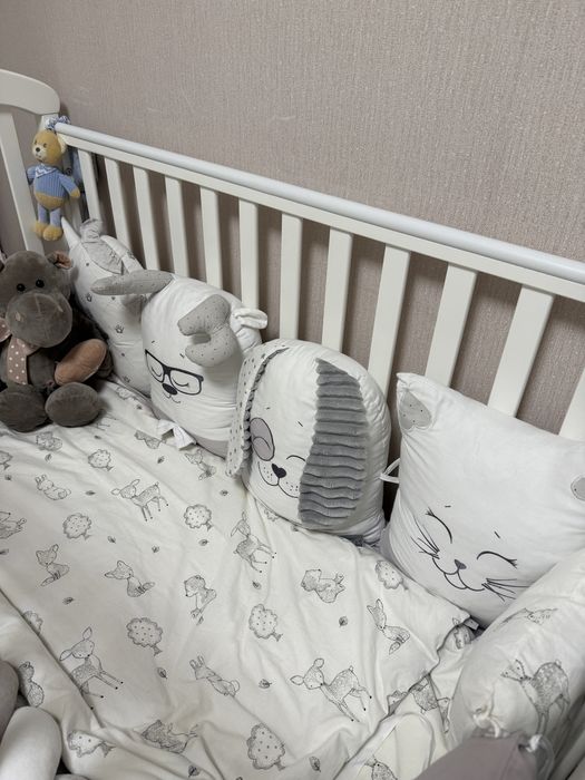 Дитяча кроватка