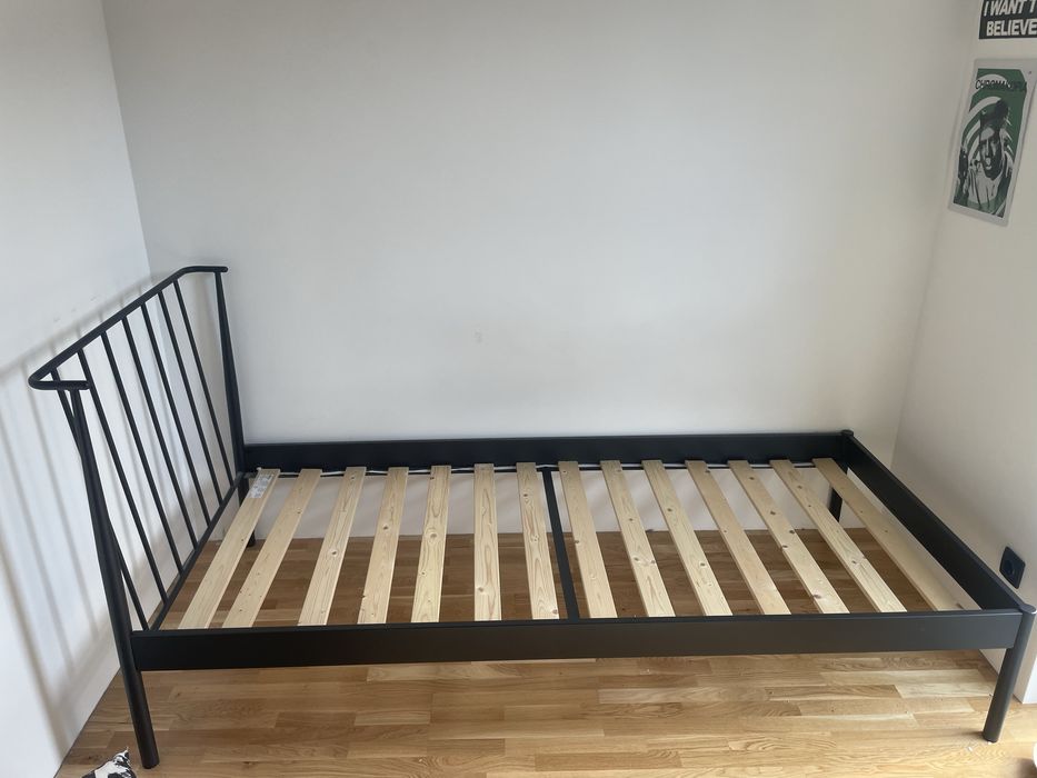 Łóżko 90x200 z materacem