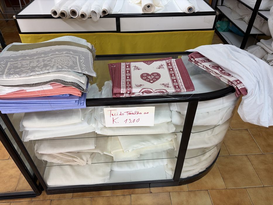 Venda de tecidos e cortinas ao Kg