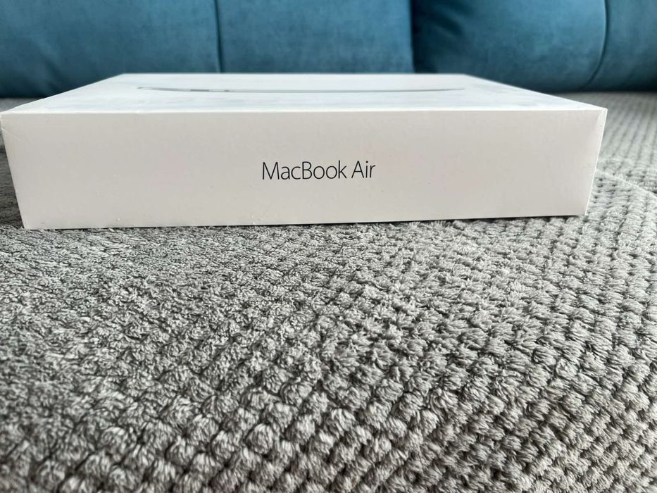 Mac Book Air (2016)