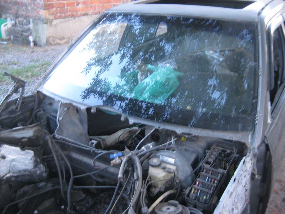 МЕРСЕДЕС W 124 1994 року. 2.5 дизель. Седан. Ціна нижче ринку.