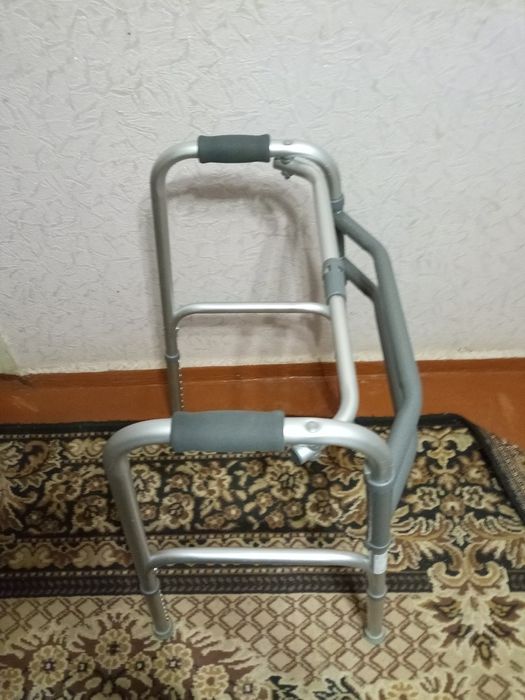 Ходунки складні дорослі