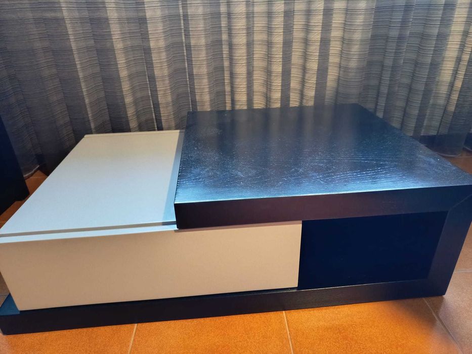 Conjunto de Móveis de Sala – Carvalho Preto e Lacado Cinza
