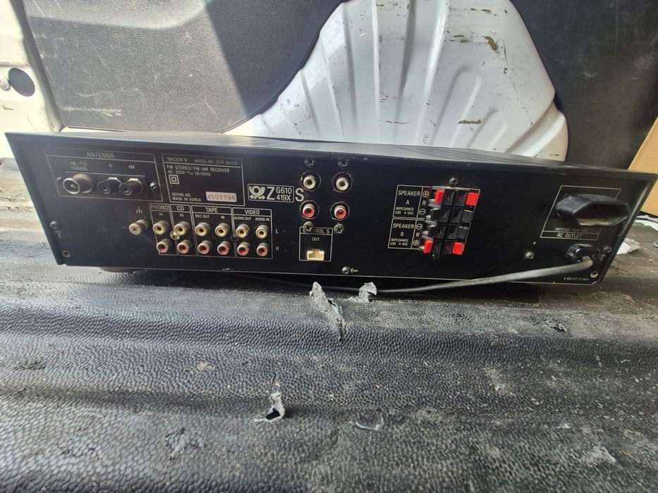 Amplituner Sony STR-AV310