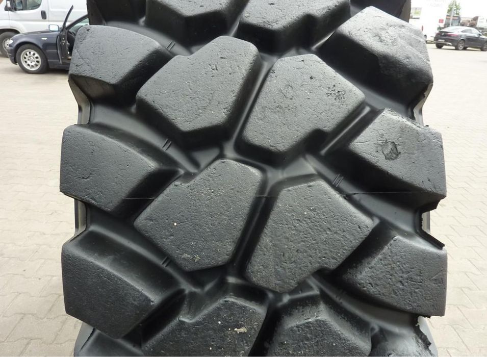 Шини б/у Bridgestone VLTS 23.5R25 195A2