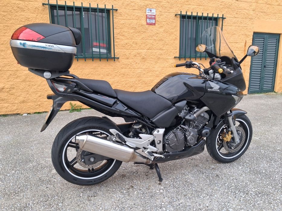 Honda CBF 600 imaculada